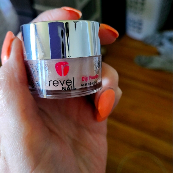 Bronze/rose gold shimmer nail dip - Picture 1 of 3